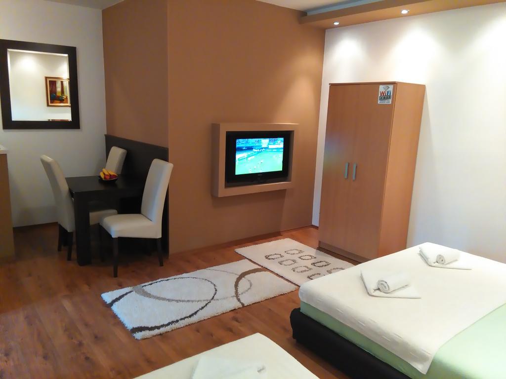 Apartments Leo เทรบินเย ห้อง รูปภาพ